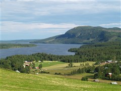 Hällsjön och Hällberget från Övre Åflo